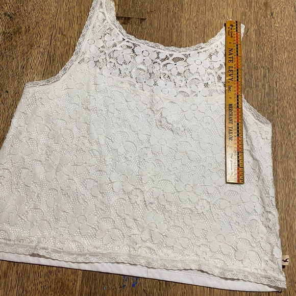 Hollister White lace crop top small - Picture 4 of 6